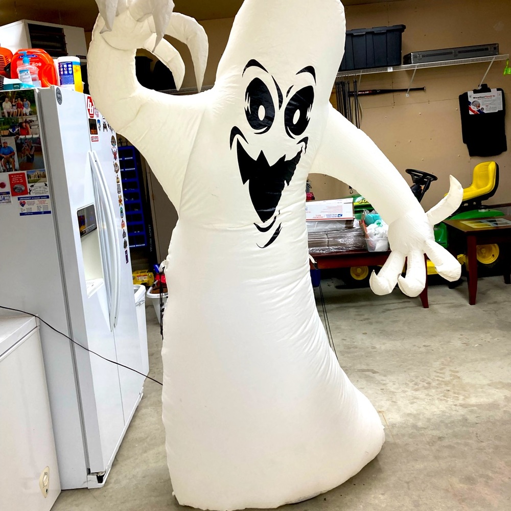 6 foot Tall Blow Up Ghost
